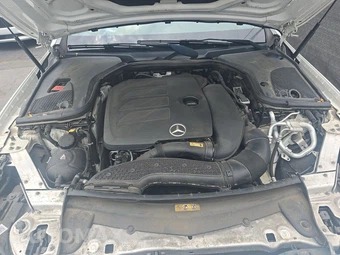 2020 Mercedes-Benz E 350 Sedan - miniatura 15