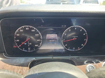 2020 Mercedes-Benz E 350 Sedan – miniatura 12
