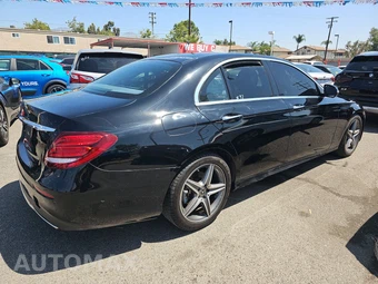 2020 Mercedes-Benz E 350 Sedan – miniatura 4