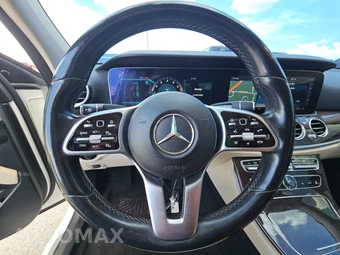 2020 Mercedes-Benz E 350 Sedan – miniatura 10