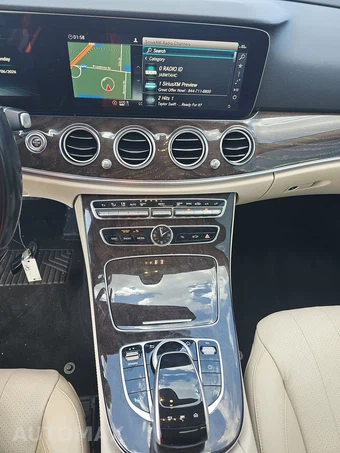 2020 Mercedes-Benz E 350 Sedan – miniatura 11