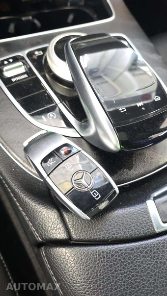 2020 Mercedes-Benz E 350 Sedan - miniatura 17