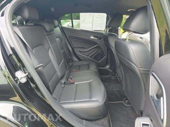 2020 Mercedes-Benz GLA 250 4MATIC – miniatura 17
