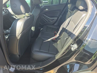 2020 Mercedes-Benz GLA 250 4MATIC – miniatura 13