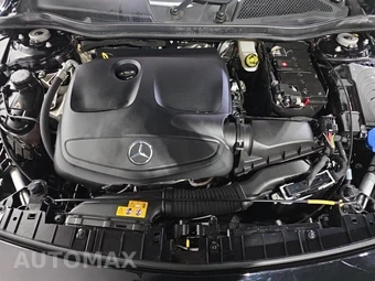 2020 Mercedes-Benz GLA 250 4MATIC – miniatura 19