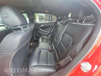 2020 Mercedes-Benz GLA 250 4MATIC – miniatura 13