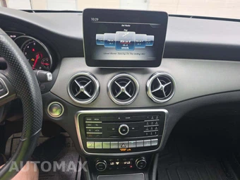 2020 Mercedes-Benz GLA 250 4MATIC – miniatura 10
