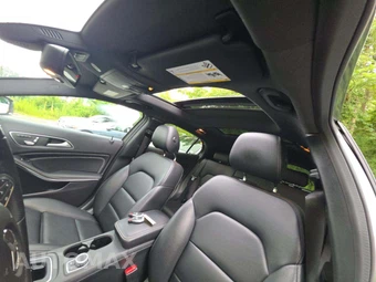 2020 Mercedes-Benz GLA 250 4MATIC – miniatura 11