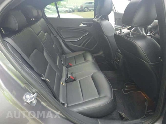 2020 Mercedes-Benz GLA 250 4MATIC – miniatura 16