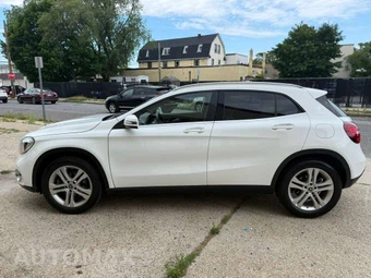 2020 Mercedes-Benz GLA 250 4MATIC - miniatura 3