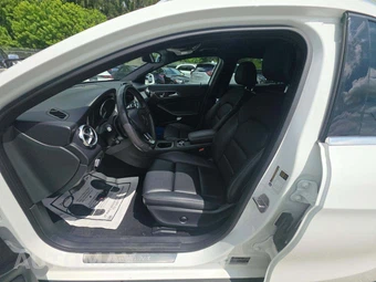 2020 Mercedes-Benz GLA 250 – miniatura 3