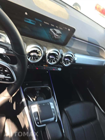 2020 Mercedes-Benz GLB 250 4MATIC – miniatura 10