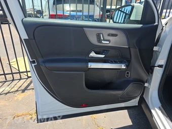 2020 Mercedes-Benz GLB 250 - miniatura 9