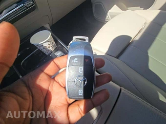 2020 Mercedes-Benz GLB 250 – miniatura 5