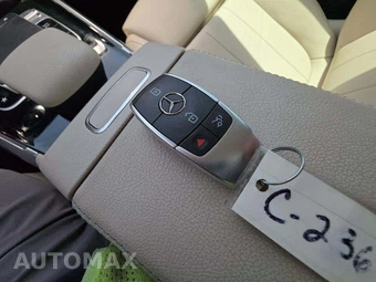 2020 Mercedes-Benz GLB 250 – miniatura 5