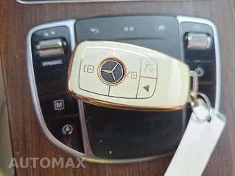 2020 Mercedes-Benz GLC 300 4MATIC - miniatura 8