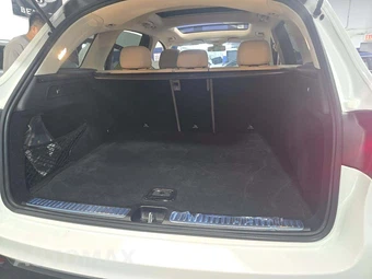 2020 Mercedes-Benz GLC 300 4MATIC – miniatura 14