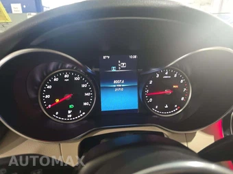 2020 Mercedes-Benz GLC 300 4MATIC – miniatura 9