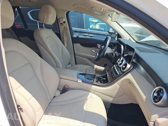 2020 Mercedes-Benz GLC 300 - miniatura 8