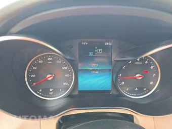 2020 Mercedes-Benz GLC 300 – miniatura 9