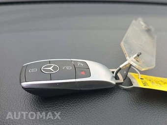2020 Mercedes-Benz GLC 300 – miniatura 5
