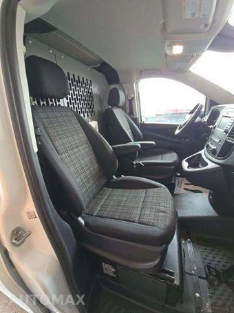 2020 Mercedes-Benz Metris Cargo Van 126.0" WB - miniatura 18