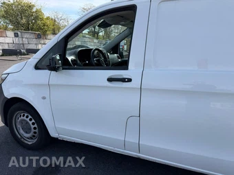 2020 Mercedes-Benz Metris Cargo Van 135.0" WB - miniatura 14