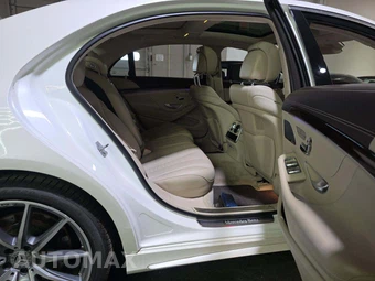 2020 Mercedes-Benz S 560 Sedan - miniatura 16