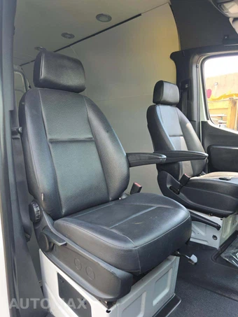 2020 Mercedes-Benz Sprinter 2500 Cargo Van High Roof 144.0" WB - miniatura 16