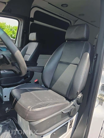 2020 Mercedes-Benz Sprinter 2500 Cargo Van High Roof 144.0" WB - miniatura 6