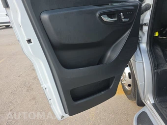 2020 Mercedes-Benz Sprinter 3500XD Cab Chassis DRW – miniatura 9