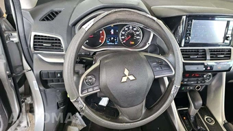2020 Mitsubishi Eclipse Cross ES – miniatura 19