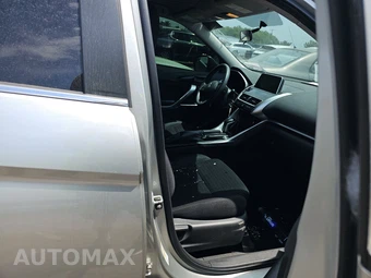 2020 Mitsubishi Eclipse Cross SP – miniatura 8