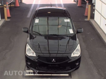 2020 Mitsubishi Mirage G4 ES - miniatura 2