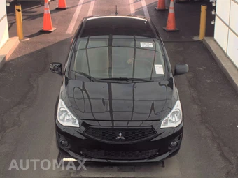 2020 Mitsubishi Mirage G4 ES – miniatura 2