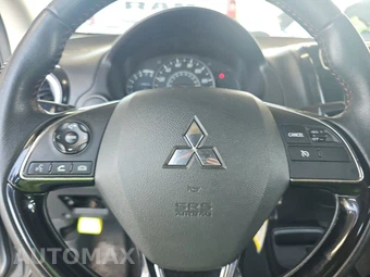 2020 Mitsubishi Mirage G4 LE – miniatura 10