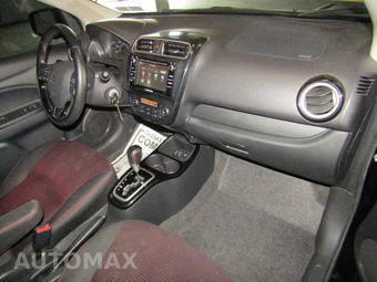 2020 Mitsubishi Mirage LE – miniatura 15