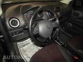 2020 Mitsubishi Mirage LE – miniatura 9