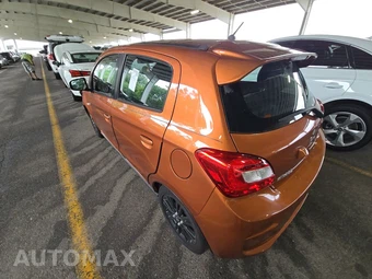2020 Mitsubishi Mirage LE – miniatura 6