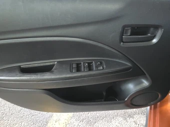 2020 Mitsubishi Mirage LE – miniatura 9