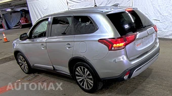 2020 Mitsubishi Outlander ES – miniatura 6