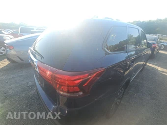 2020 Mitsubishi Outlander ES - miniatura 4