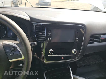 2020 Mitsubishi Outlander ES – miniatura 11