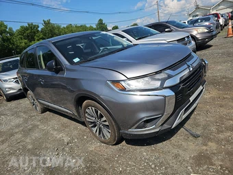 2020 Mitsubishi Outlander ES – miniatura 3