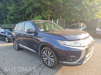 2020 Mitsubishi Outlander ES - miniatura 3