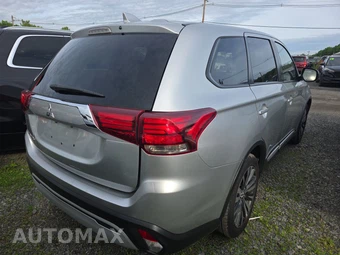 2020 Mitsubishi Outlander ES – miniatura 4