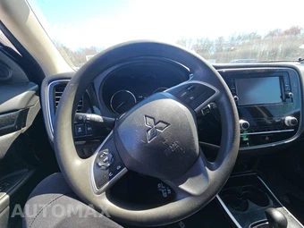 2020 Mitsubishi Outlander ES – miniatura 10