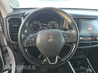 2020 Mitsubishi Outlander SE – miniatura 10
