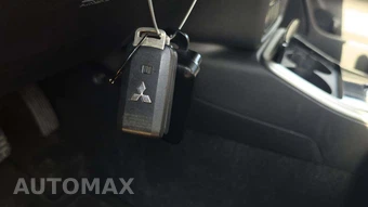 2020 Mitsubishi Outlander SE – miniatura 18