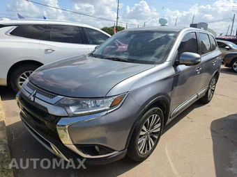 2020 Mitsubishi Outlander SE